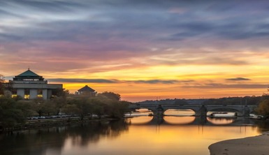 /هیجان سه‌گانه - پاریس، لورد و مادرید